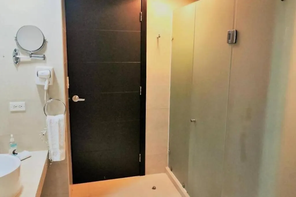 Apartment Sea View Studio: Beachfront Living Playa del Carmen