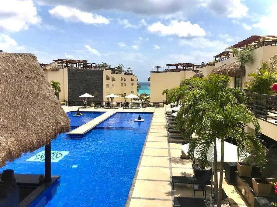 Apartment Sea View Studio: Beachfront Living Playa del Carmen Mexico